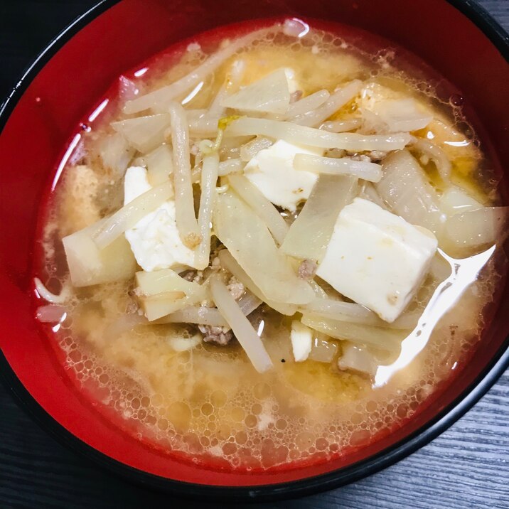 ひき肉入り味噌汁(豚汁風)